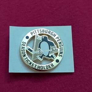 Pittsburgh Penguins Season Ticket Holder Pin